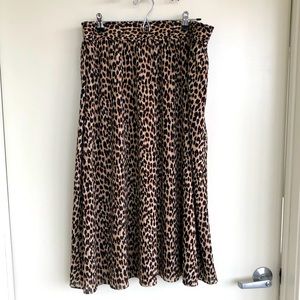 Loft Cheetah Print Midi-Skirt (Like New!)